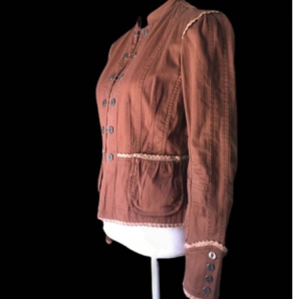 Lightweight jacket - Picture 13 of 13